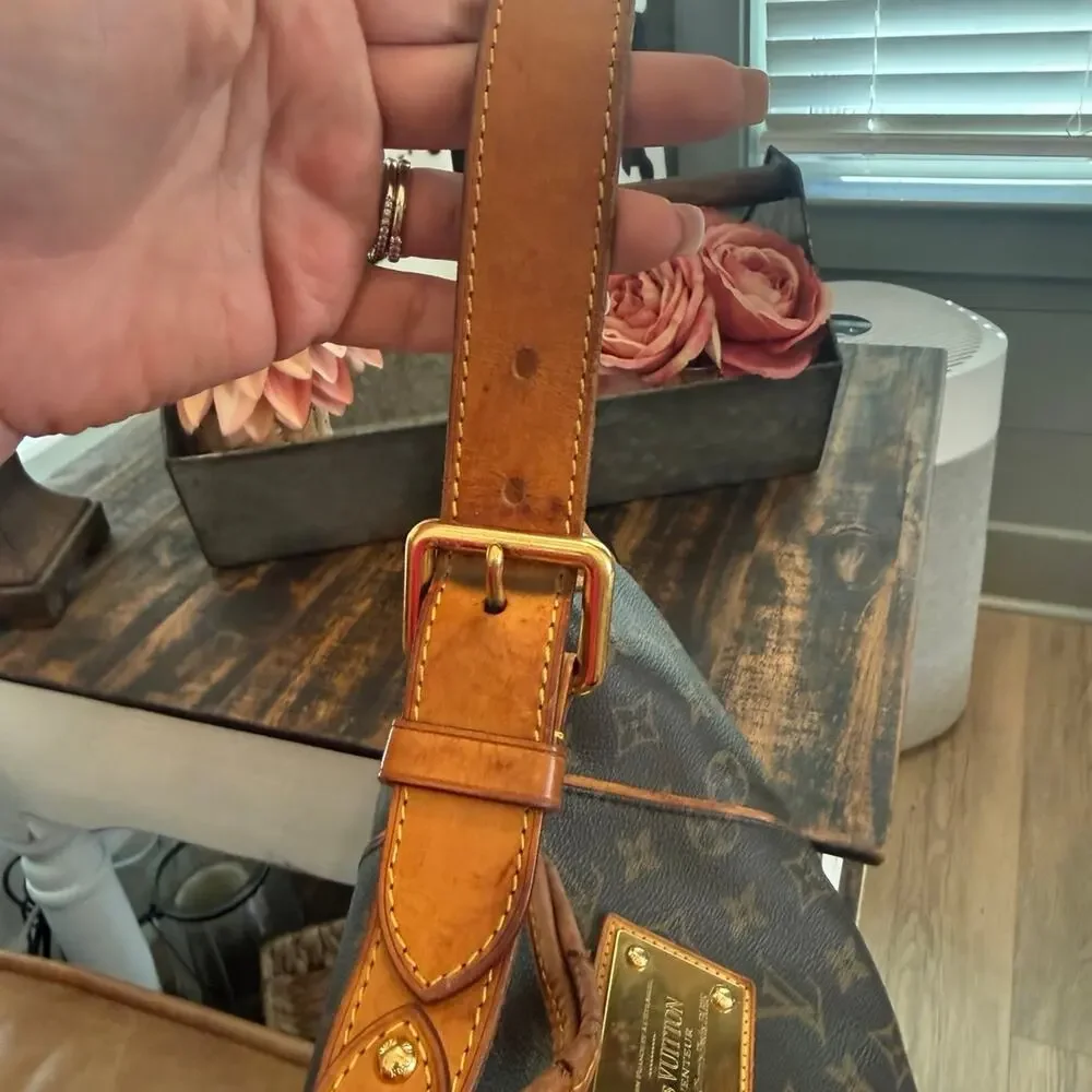 Louis Vuitton Authentic Monogram Galleria MM MI1172 w/COA See Call Outs - Picture 10 of 13